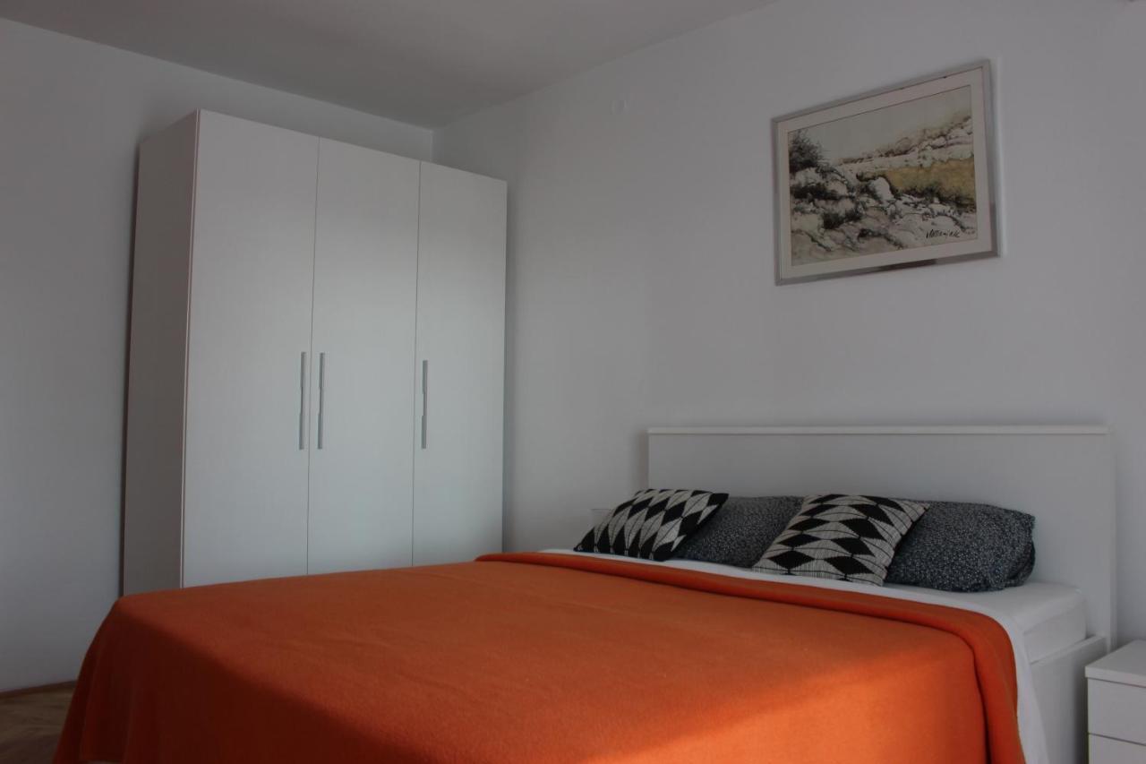 Apartmani Mia Jadranovo Esterno foto