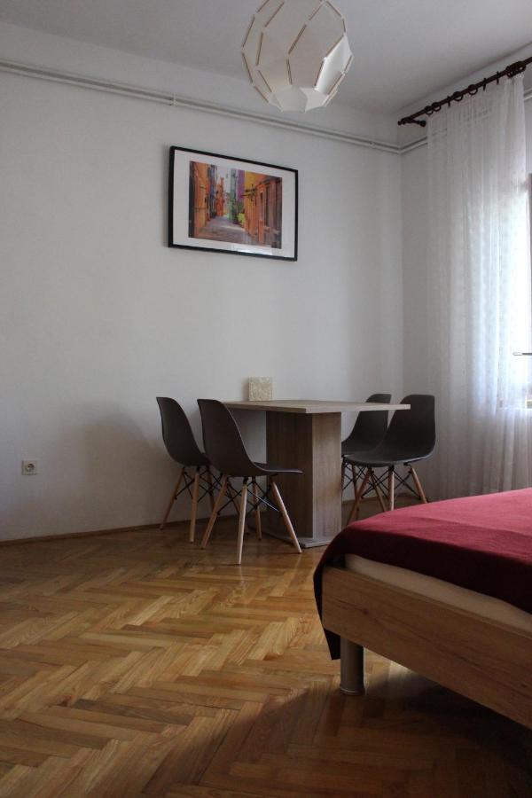 Apartmani Mia Jadranovo Esterno foto
