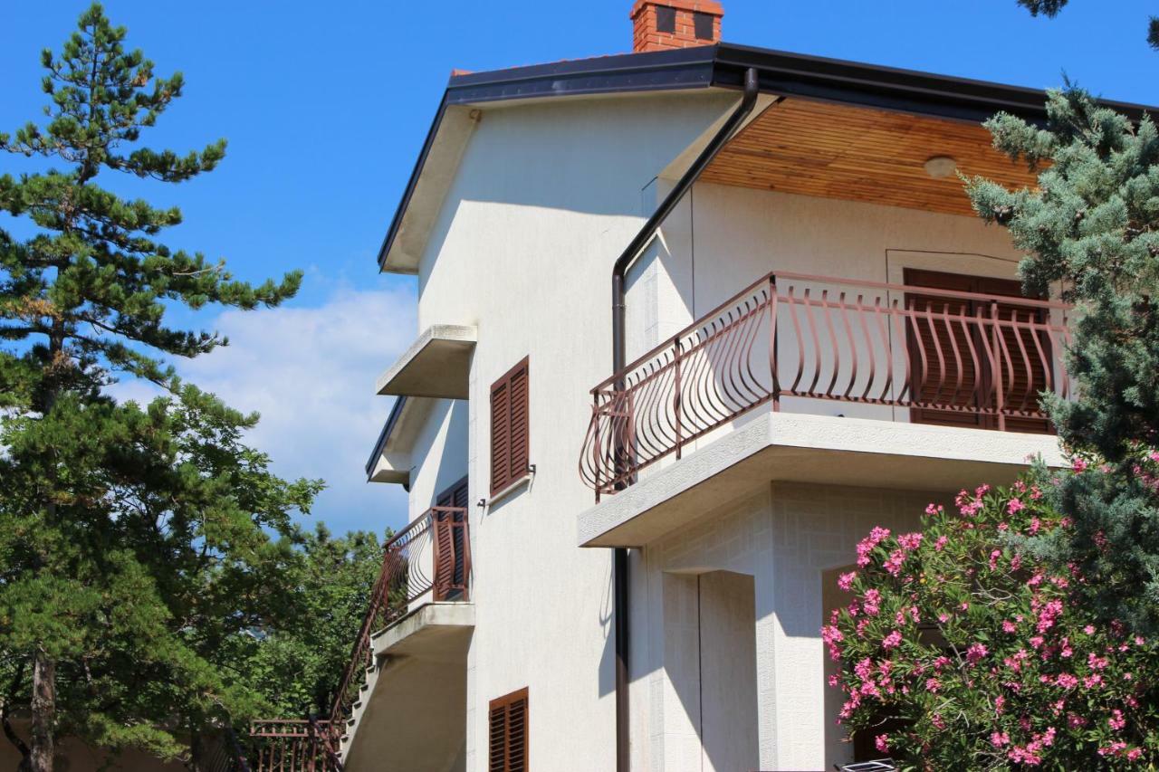 Apartmani Mia Jadranovo Esterno foto
